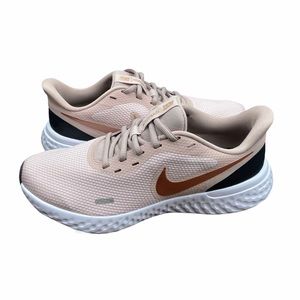 Nike Revolution 5 Women’s Running Shoe Size 8